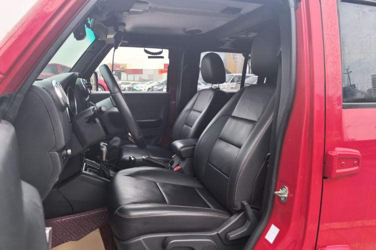 Used  BJ40 2016 40L 2.3T Automatic All-Wheel Drive Premium Edition
