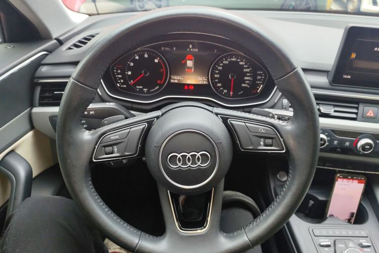 Used Audi A4L 2019 40 TFSI Ambition China VI