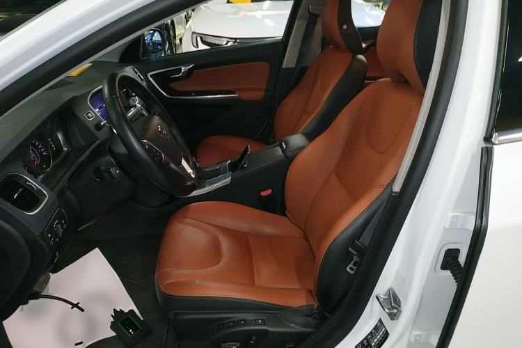 Used Volvo S60 2019 S60L Facelift T5 Intelligent Advanced Edition
