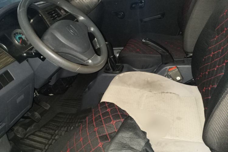 Used Jinbei Hiace X30 2023 1.5L Super-Comfortable Passenger Van 5/6/7-Seater Non-Air-Conditioned Version Model SWC15M