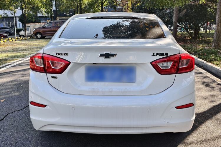 Used Chevrolet Cruze 2018 Redline 320 Automatic Pioneer Edition