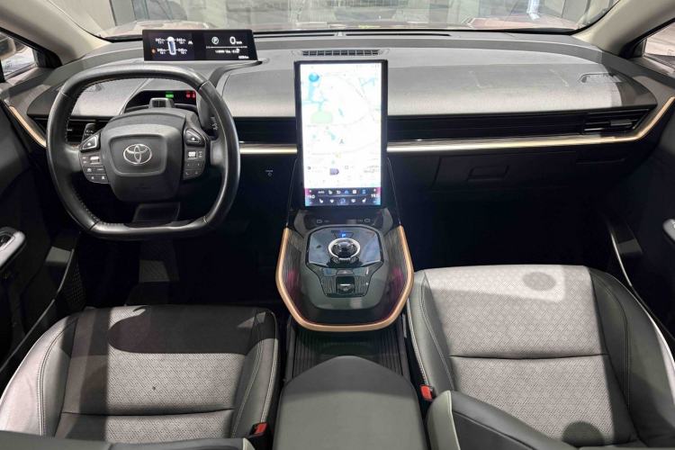 Used Toyota bZ3 2023 616 km Long-Range PRO
