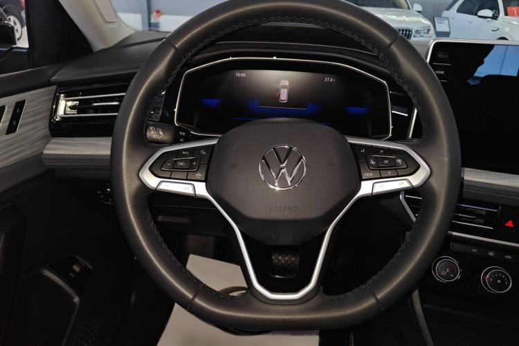 Used Volkswagen Sagitar 2023 300TSI DSG Excellence Edition
