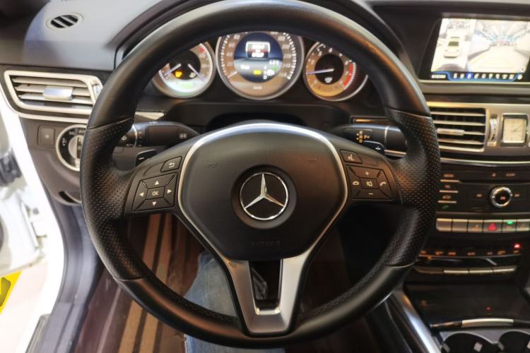 Used Mercedes-Benz E-Class 2015 Facelift E 200 L Sport Edition
