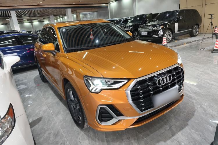 Used Audi Q3 2019 40 TFSI Fashion Dynamic Model