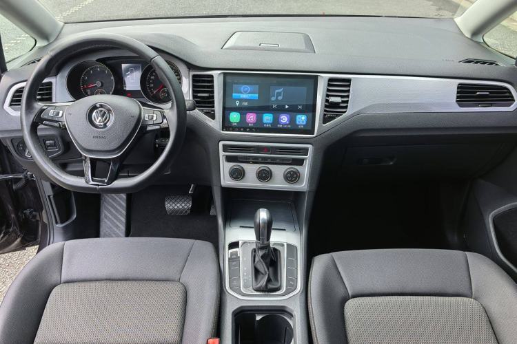 Used Volkswagen Golf Sportsvan 2016 230TSI Automatic Trend Edition
