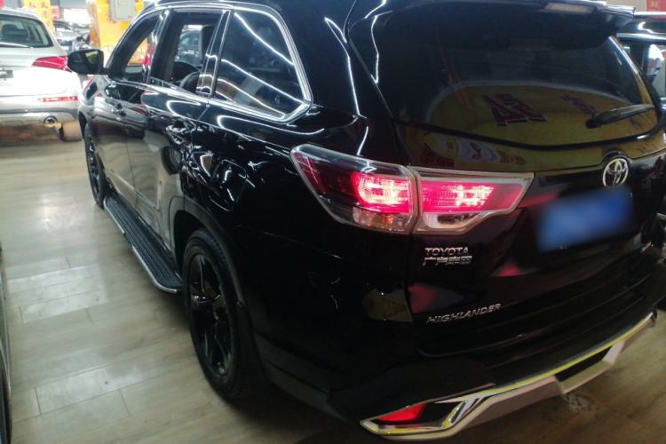 Used Toyota Highlander 2015 2.0T Two-Wheel Drive Luxury Edition 7 Seats