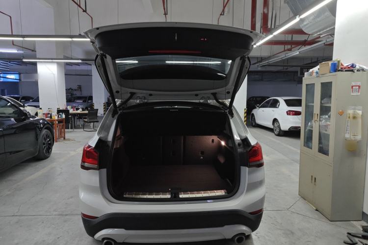 Used BMW X1 2020 sDrive25Li Leading Model
