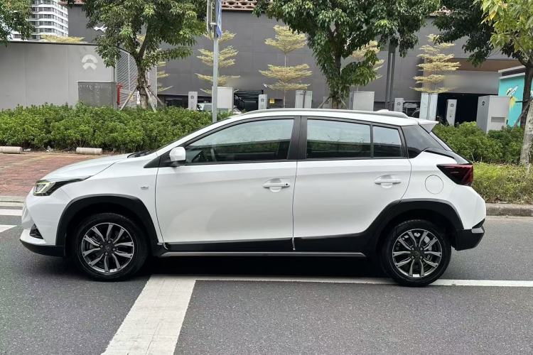 Used Toyota YARiS L 2021 X-Trail 1.5L CVT Luxury Edition
