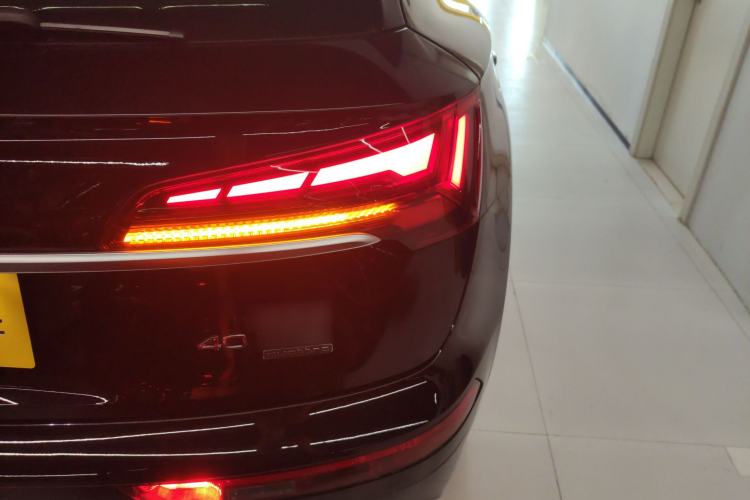 Used Audi Q5L 2022 40T Fashionable and Elegant Model
