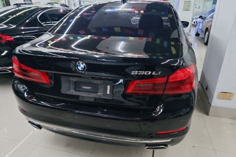 Used BMW 5 Series 2019 Facelifted 530Li Luxury Edition Premium Package

