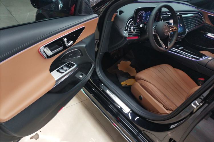 Used Mercedes-Benz E-Class 2024 Facelift E 260 L
