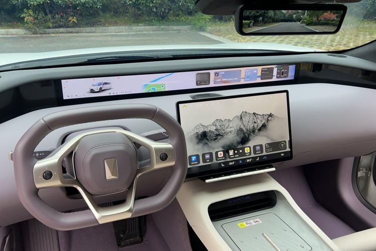 Used  12 2025 Ultra Extended-Range Edition
