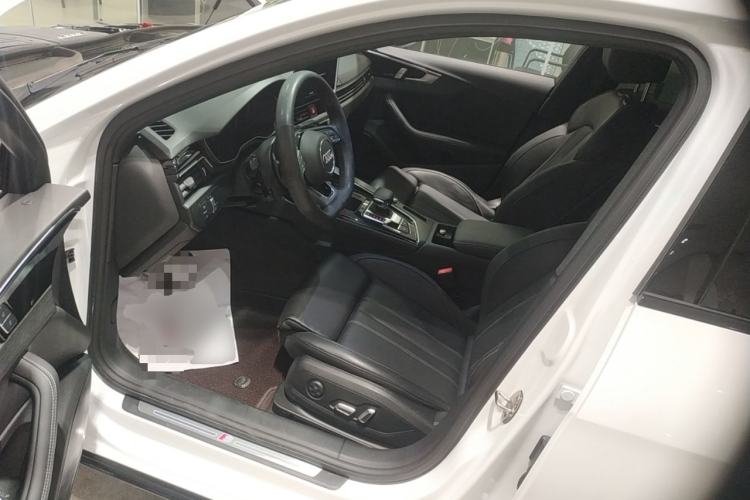 Used Audi A4L 2024 40 TFSI Luxury Dynamic Edition