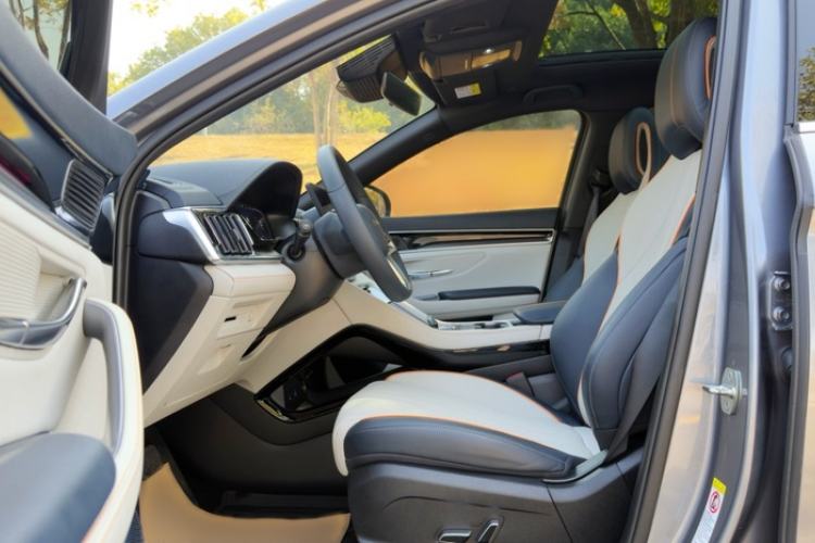 Used BYD Song PLUS New Energy 2024 HONOR Edition DM-i 110km Flagship PLUS
