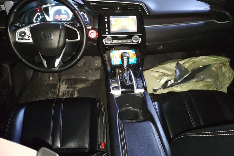 Used Honda Civic 2016 220TURBO CVT Luxury Edition
