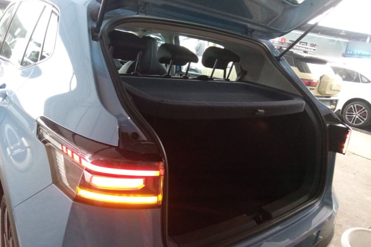 Used Volkswagen Tharu 2025 NewRui 300TSI Prestige Edition
