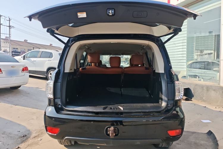 Used Nissan Patrol (Parallel Import) 2018 4.0L Automatic 7-Seater Middle East Version
