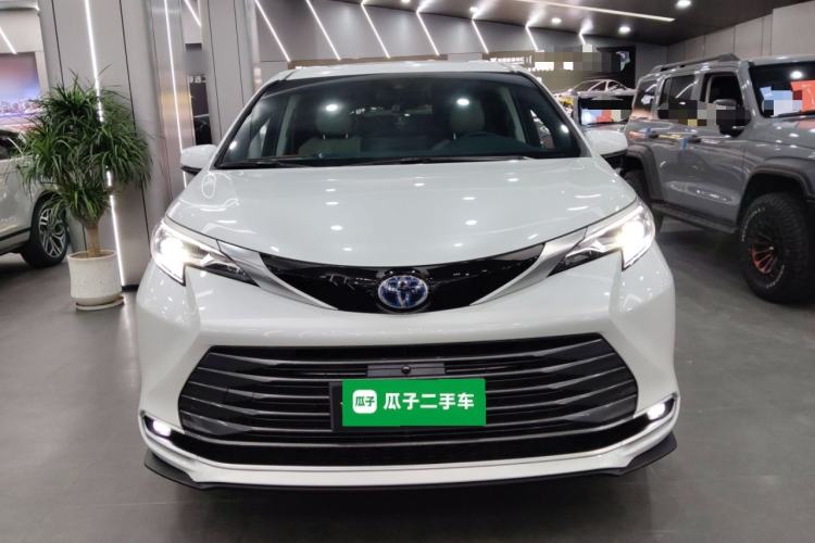 Used Toyota Sienna 2021 2.5L Hybrid Ultimate Edition
