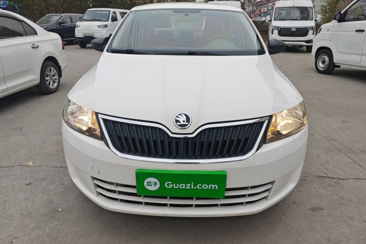 Used Skoda Rapid 2013 1.4L Manual Enjoyment Model
