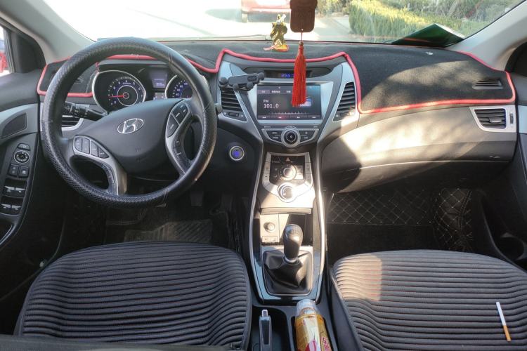 Used Hyundai Elantra (5th Generation / Langdong) 2016 1.6L Manual Prestige Edition