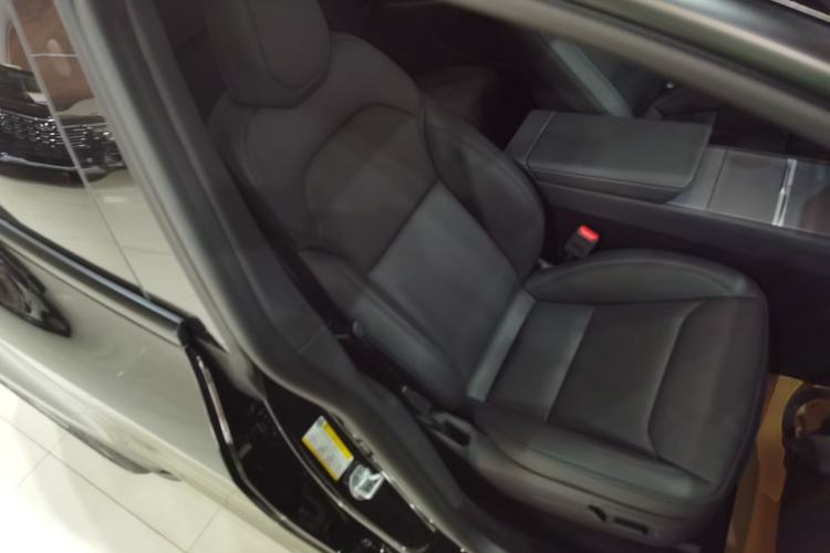 Used Tesla Model Y 2026 Rear-Drive Model