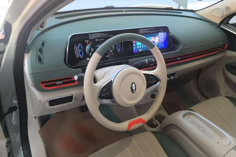 Used ORA Good Cat 2023 401 km Standard Range Prestige Version Lithium Iron Phosphate
