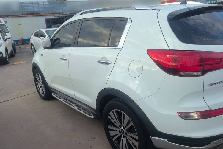 Used Kia Sportage R 2015 2.0L Automatic Two-Wheel Drive DLX Model