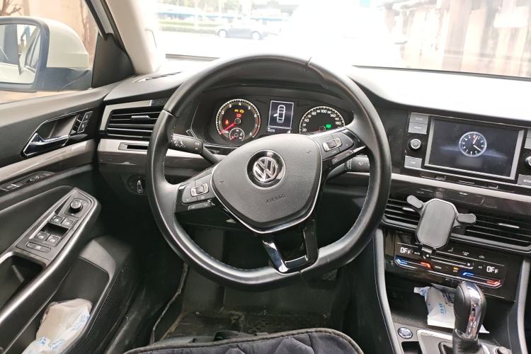 Used Volkswagen Bora 2020 1.5L Automatic Elite Version
