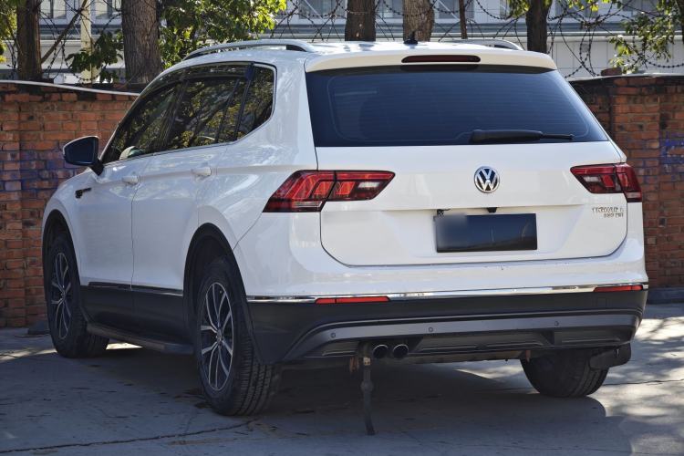Used Volkswagen Tiguan L 2017 330TSI Automatic Two-Wheel Drive Comfort Edition