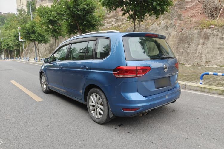 Used Volkswagen Touran 2016 Volkswagen Touran L 280TSI DSG Comfort Edition
