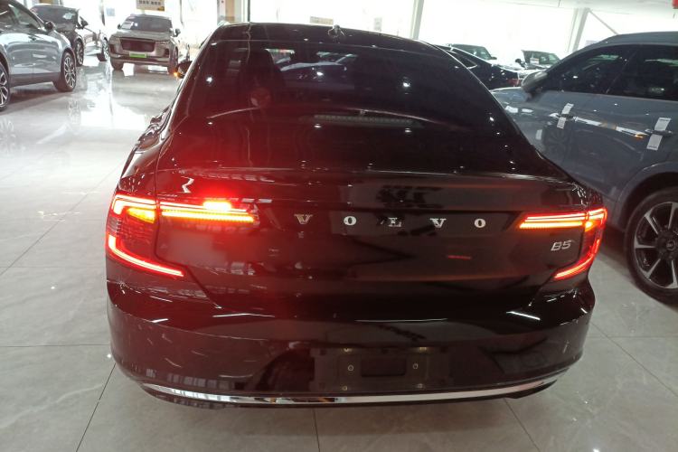 Used Volvo S90 2022 B5 Zhiyi Luxury Edition
