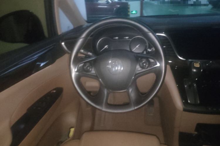 Used Buick GL8 2017 ES 28T Luxury Model China V Standard
