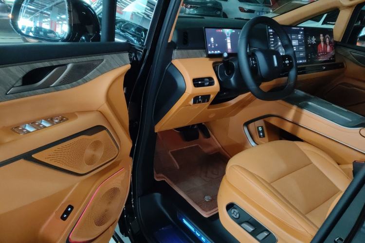 Used Wey Gaoshan 2025 Four-Wheel Drive Alpine 8
