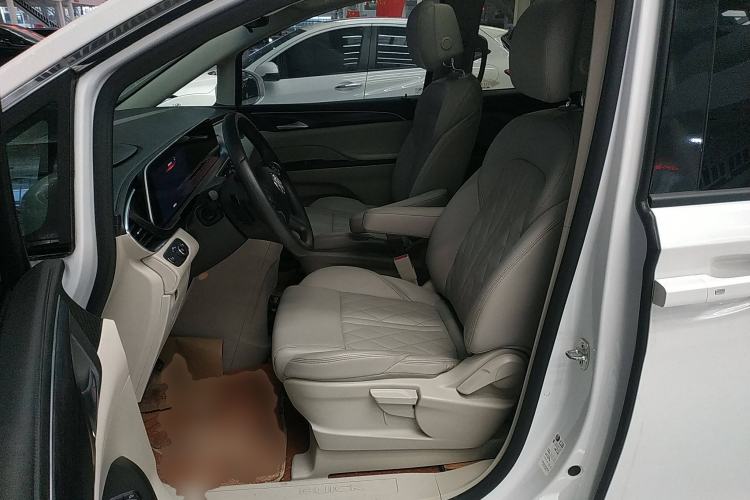 Used Buick GL8 2021 ES Landtrek 653T Comfort Edition
