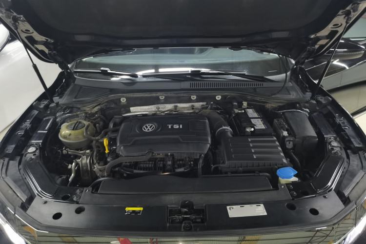 Used Volkswagen Passat 2019 380TSI Luxury Edition China VI Standard
