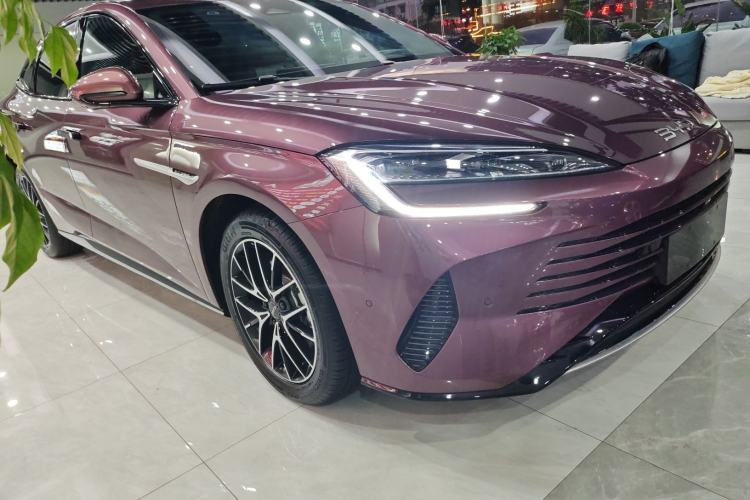 Used BYD Seal 2024 HONOR Edition DM-i 1.5T 121km Flagship Model
