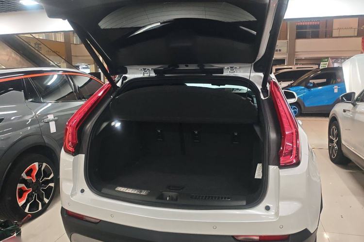 Used Cadillac XT4 2018 28T Two-Wheel-Drive Luxury Model