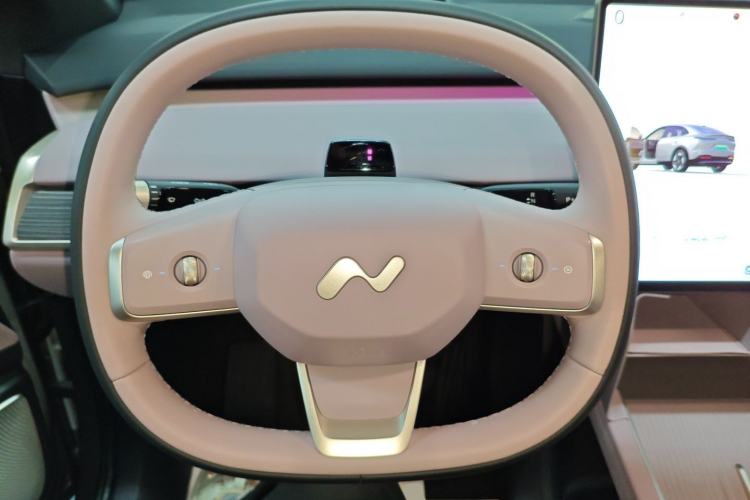 Used ONVO L60 2024 60 kWh All-Wheel Drive
