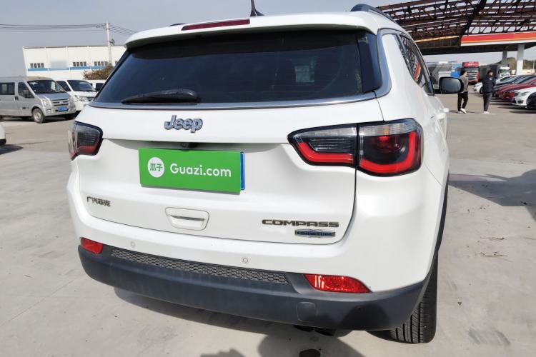 Used  Compass 2017 200T Automatic Family Edition
