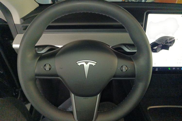 Used Tesla Model Y 2023 Rear-Wheel-Drive Version