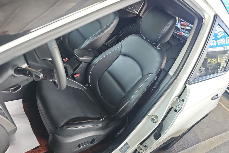 Used Hyundai ix25 2017 1.6L Automatic Smart Version
