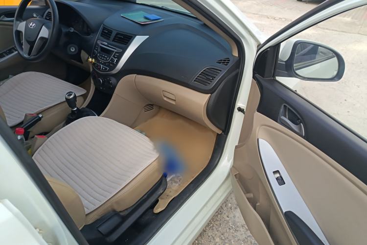 Used Hyundai Verna 2014 1.4L Manual Smart GLS Trim