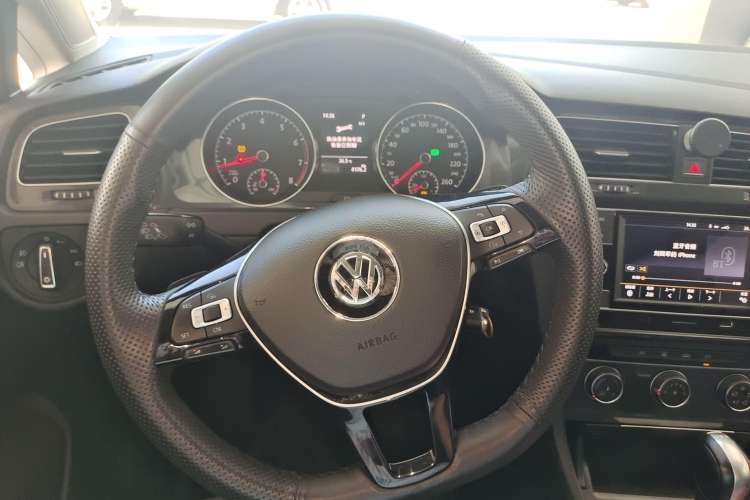 Used Volkswagen Golf 2018 230TSI Automatic Comfort Model