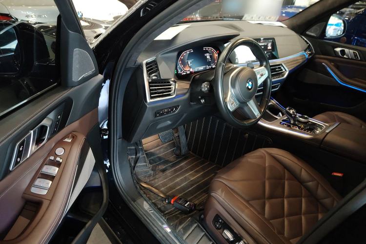 Used BMW X5 2022 Restyled xDrive 40Li M Sport Package
