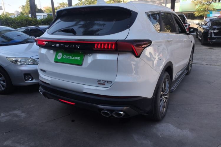 Used JETOUR X70 PLUS 2023 1.5T DCT Brave PLUS 7-Seater
