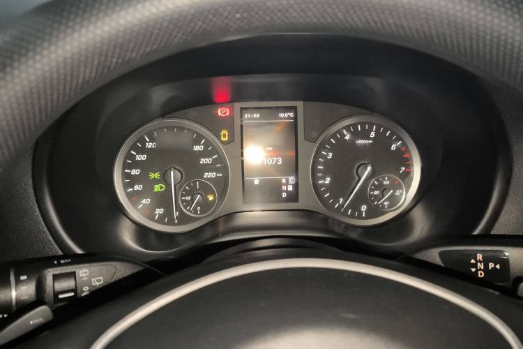 Used Mercedes-Benz Vito 2021 2.0T Elite Version 7 Seats
