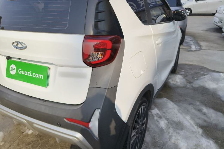 Used Chery Little Ant 2022 Sweet Pink Edition Full Sugar Version Lithium Iron Phosphate 29.2 kWh 30 kW 301 km