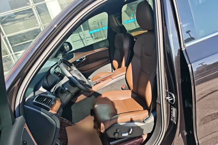 Used Volvo XC90 2021 B5 SmartDrive Luxury Edition 5-seater
