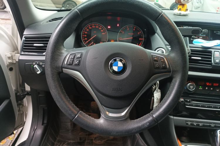 Used BMW X1 2014 sDrive18i Leading Model